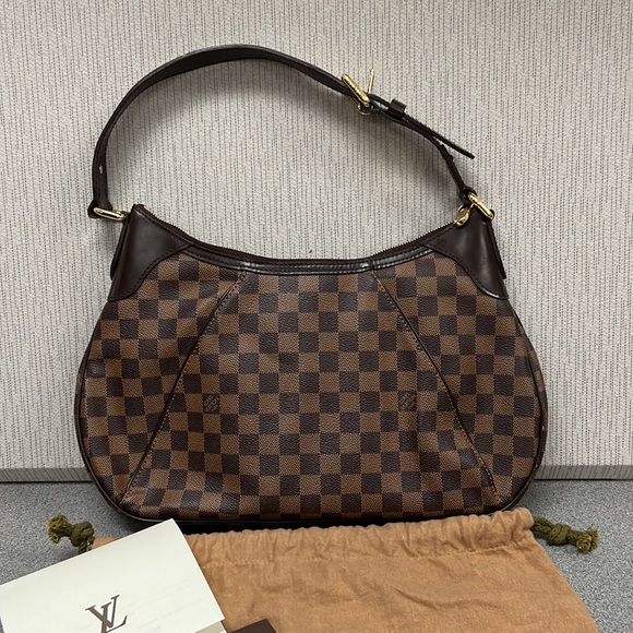 Authentic Louie Vuitton Thames GM Damier - Picture 3 of 16